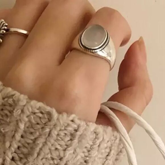 #3 NEW Minimalist 925 Sterling Silver Moonstone Ring - Picture 5 of 6